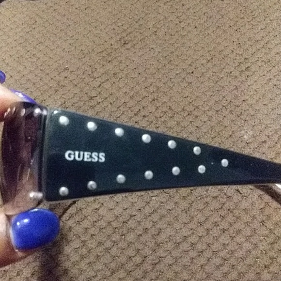 Guess Accessories - Guess Sunglasses Guess Accessories - Guess Sunglasses